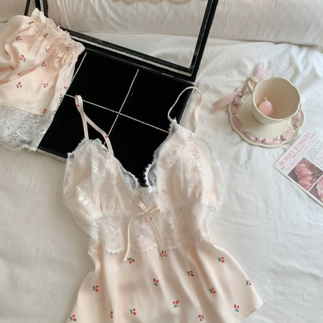 【預購】夏季少女純欲吊帶短褲家居服-紅櫻桃