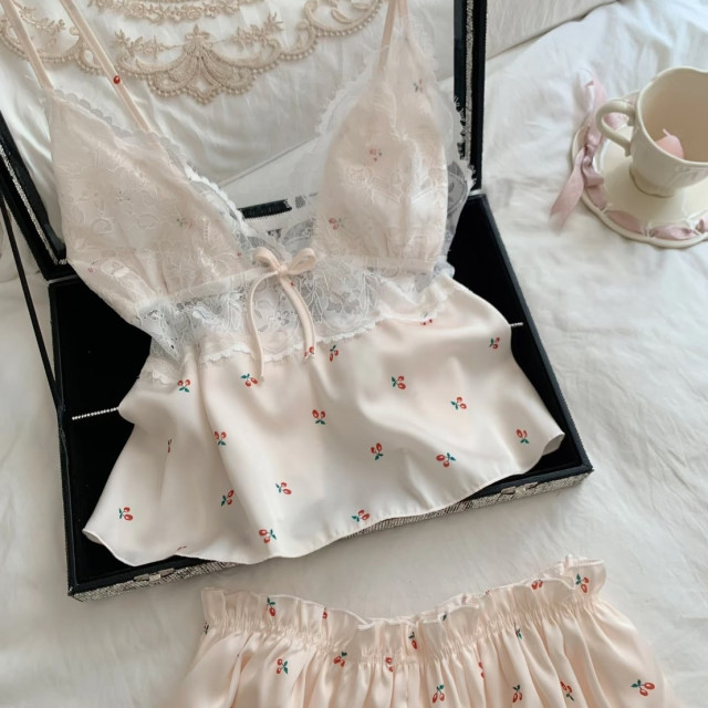 【預購】夏季少女純欲吊帶短褲家居服-紅櫻桃