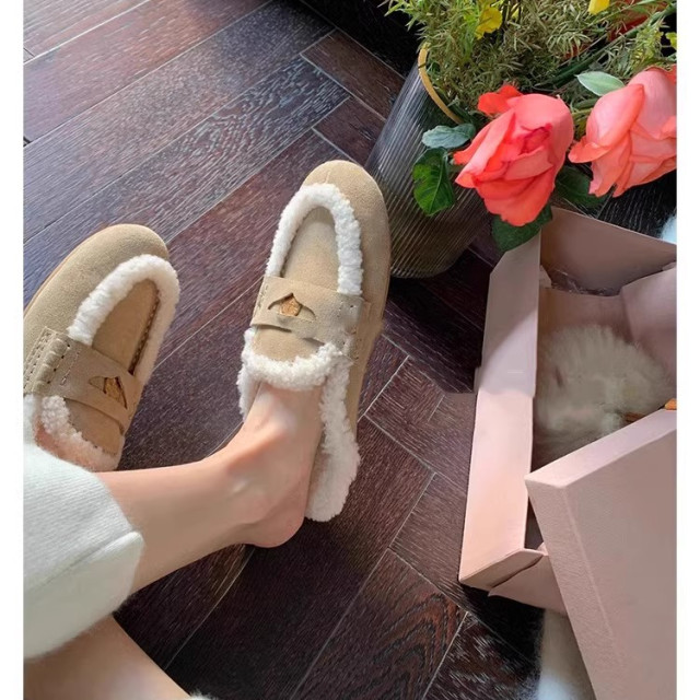 【預購】真皮包頭小金幣保暖毛毛拖鞋(2色)