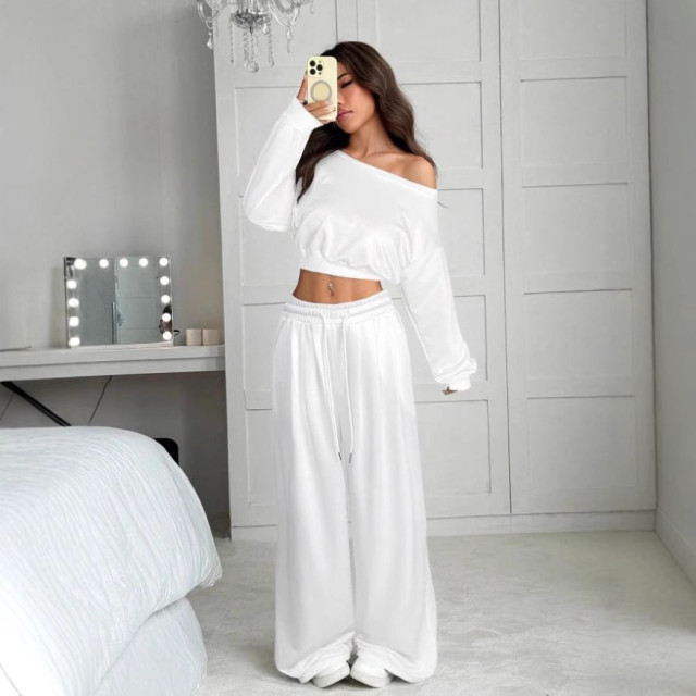 【預購】時尚短版上衣修身休閒長褲套裝(3色)