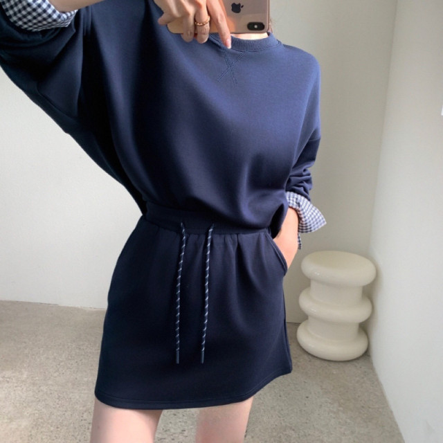 【預購】韓系慵懶圓領拼接袖子衛衣+A字半身裙