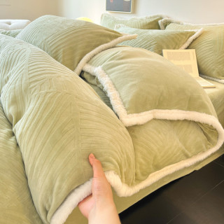 【預購】A類雕花牛奶絨四件組