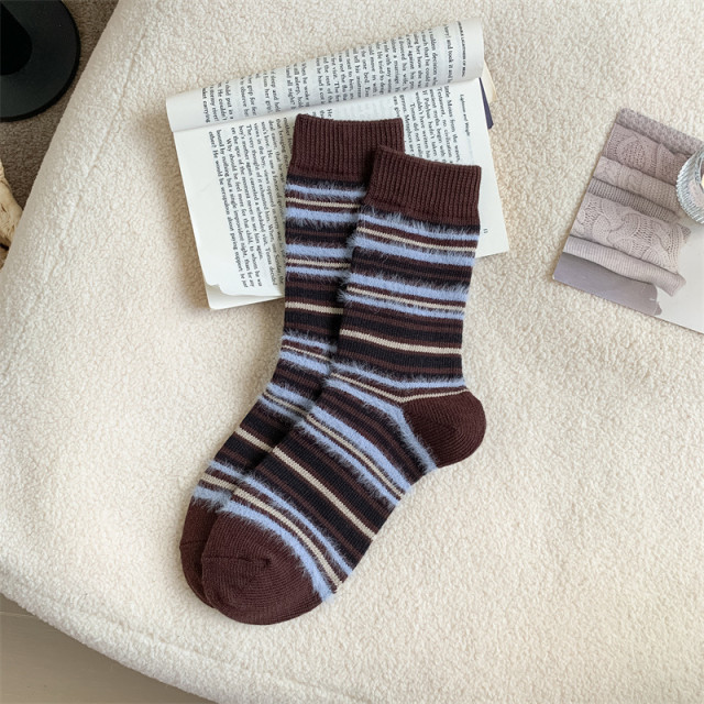 【預購】仿貂絨秋冬保暖中筒襪(5入組)