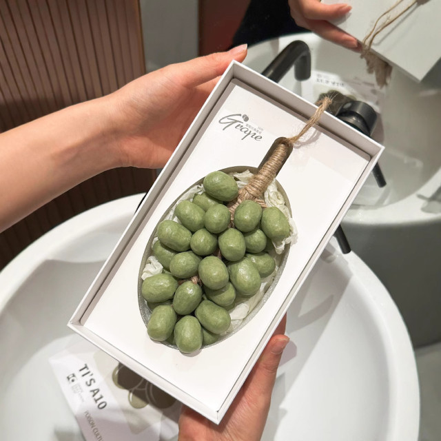 【預購】仿真葡萄串冷製手工皂禮盒