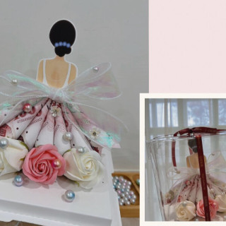 【芯晨手做】女神造型鈔票花禮」