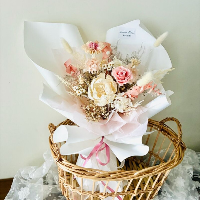 【高雄-慕光花寓】粉紅中型''永生乾燥花束